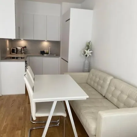 Apartament Quiet Near Centre